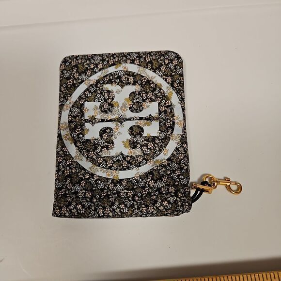 Tory Burch Drawstring Bag with Key Clasp - Picture 3 of 8